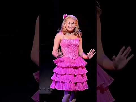 Glinda Teaches Elphaba How To Hair Flip And It Didn’t Go Well #shorts #wicked #popular #short