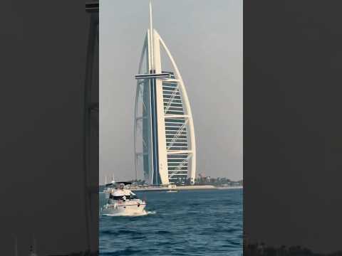 6ലക്ഷം രൂപക്ക് dieselഅടിച്ച് Dubaiലോട്ട് ഒരു യാത്ര 😵#yacht #luxury #malayalam