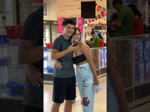 ACHEI UM CARTÃO SEM LIMITE NA RUA *e olha o que eu fiz 😱