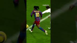 👏🤯 El día que el BERNABÉU APLAUDIÓ a RONALDINHO #ronaldinho  #bernabeu #shorts