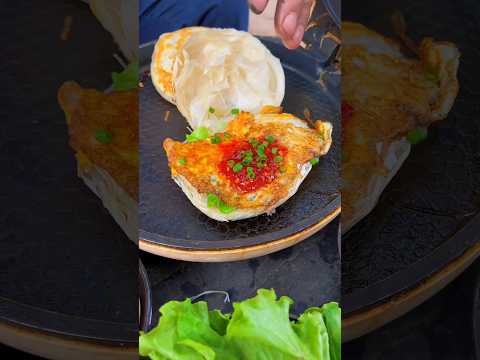 Chinese burger Sky-falling wild animal