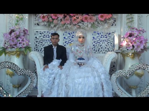 Pengantin Ketika di Nasehati Pakde Nya