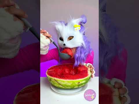 عندما تسرق القطط بطيختك! 🍉🐱 #مضحك