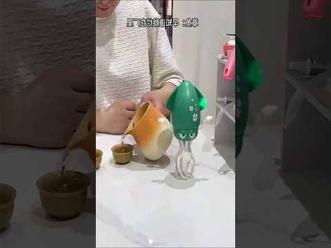 Duckling saves seriously injured pt-11 cat#CuteAnimals#DuckRescue#AnimalRescue