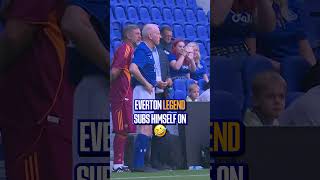 When a 69-year-old Peter Reid substituted himself on against AS Roma Legends! 😆