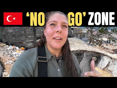 Inside Turkey's "most dangerous" Hood 🇹🇷 (Kadifekale, Izmir)