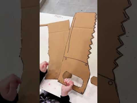 用纸板做一个锯子🪚 #funny #路飞 #海贼王
