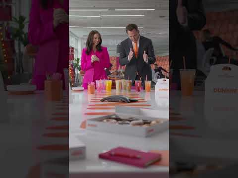 Dunkin’Terns “B. D. I. E.” :06 ft. Will Arnett, Corporate Natalie, The Ben Bot, & The Dunkin’Terns