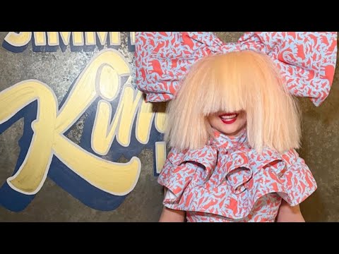 Sia - Solsbury Hill (Live in Jimmy Kimmel)