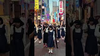 Clone dance to the beatbox!