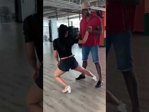 Vuelta de Bachata Nivel intermedio con Laura Sanchez y Andres Lerma