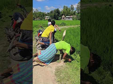 The man stole a motorcycle while showing off his technique.43#funny