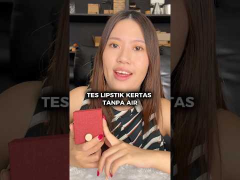 Ada yang pernah cobain lipstik kertas ini?#reviewmakeup #alatmakeupunik #reviewCeline #trendmakeup