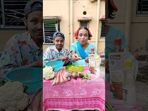 ছেলেটা বিনা পয়সায় চাউমিন খেতে এসে লজ্জায় পরে গেলো 🔥🔥 @Anu twist #funny #shorts #youtubeshorts