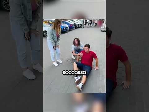 Quest'uomo ha rubato una bottiglia d'acqua per questo motivo.... ❤️🥺