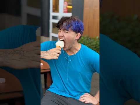 Homem comendo sorvete 🗿🗿