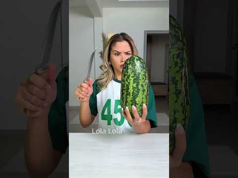 The Watermelon Laughed… She Snapped! 🍉😱🔪