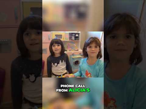 Kate & Lilly HELP Their Friend at School ❤️
