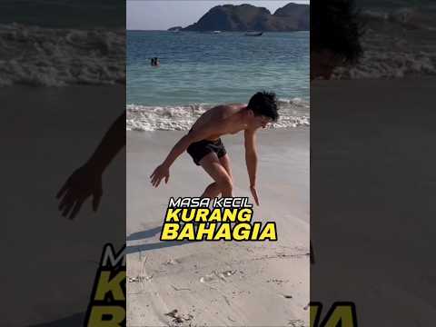 Rider MotoGP Keasyikan Main di Pantai sampai Lupa Balapan di Sirkuit Mandalika IndonesianGP 2024