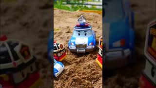 Машинки Робокар Поли играют в песочнице 🚗 #игрушки #песочница #робокарполи