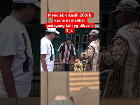 Diberi 2 jt karna abah ini habis dikerjain, pisangnya diambil.