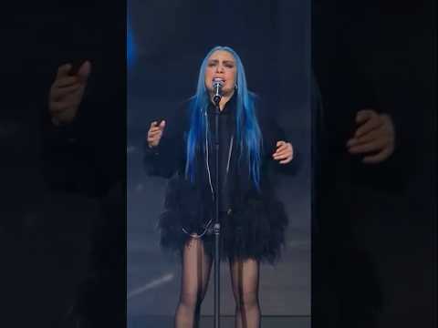 SONO PAZZA DI ME! È stato una bomba gridarlo ancora sul palco di Una Voce per San Marino! 💙👠🏳️‍🌈