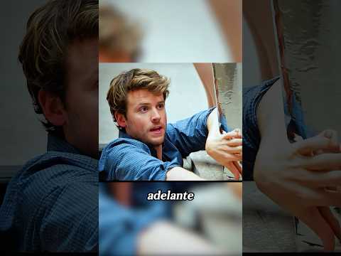 El hombre confundió al secuestrador con el reflejo del espejo. #comedy #motivation #movie