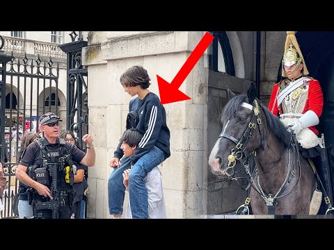 This Isn’t Disneyland! Officer Scolds Teens at Horse Guards