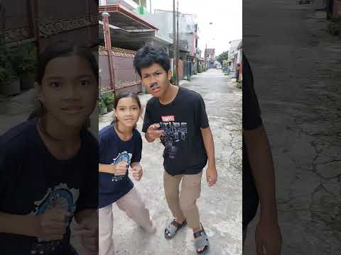 kaget lihat mama melayang !!!