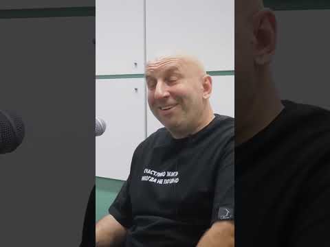Отец четырёх детей, респект тебе! Сатья Дас снова отвечает на вопросы на своих лекциях.