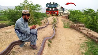train aa gayi..🚇🙄🙄