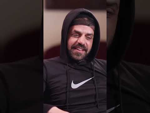الحرامي لما يفوت عالرقاصة هيك بيعمل 🔥😍#اكسبلور #funny