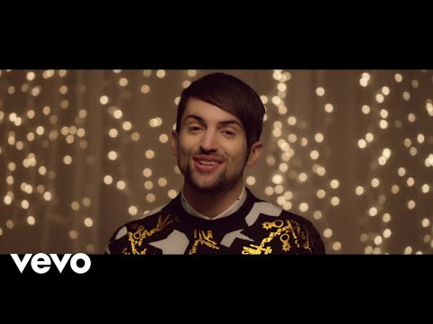 [Official Video] That’s Christmas To Me - Pentatonix - YouTube