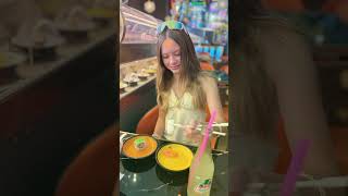 👉 Den plný zážitků v Galerii Teplice | Sushi, Kamalion & Donuterie 🍣🍩