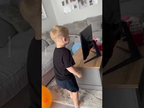 Little Girl Isn't Happy With Gender Reveal 🤣