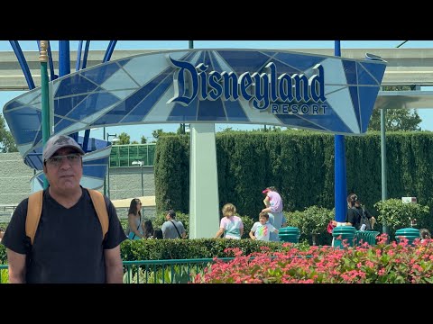 Disneyland Park | part (1)