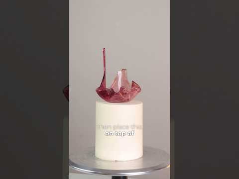 Try this 3D crystal element on your next cake design