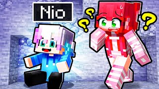 Viviendo como un PELUCHE Ayudante en Minecraft!
