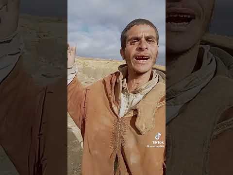 لي فهم حاجة يفهمنا كم هي الجزائر قارة لهجات مختلفة كل واحد يكتبلنا  في تعليق واش فهم