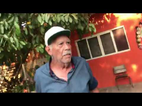 EL PATRON SE ASUSTA CON LA P0L1CIA !!