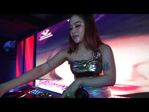 DJ Pecinta  Wanita Breakbeat Remix Live  Show