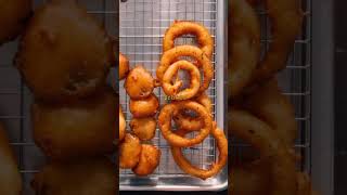 One trick for frying almost anything #cookingtips #cookinghacks #castiron#frying #deepfried