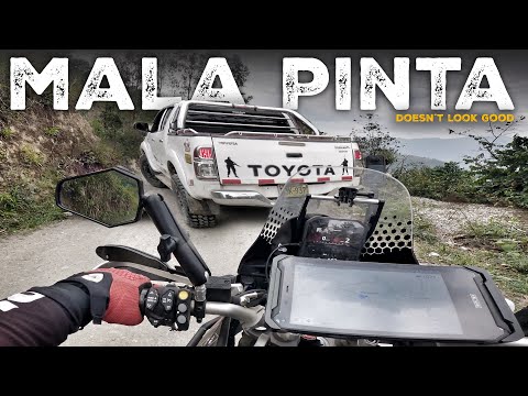 ENTRO en PERÚ por RUTA EXTRAÑA e INQUIETANTE  (S25/E15) VUELTA al MUNDO en MOTO con CHARLY SINEWAN