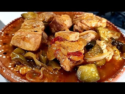 CARNE Y COSTILLAS DE PUERCO ENTOMATADA CON CHIPOTLE COMIDA DE RANCHO FACIL Y RAPIDA