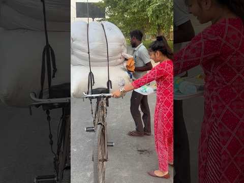 ना थके हैं कभी पैर,ना कभी हिम्मत हारी है,जज्बा है कुछ बनने का ज़िंदगी मेंइसलिये सफर जारी है।#viral