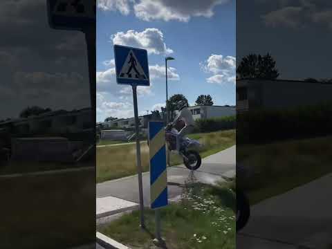 Bike❤️‍🔥#supermoto #husqvarna #ktm #supermot #wheelie #stuntriding #4stroke #motolife #exc #stunt