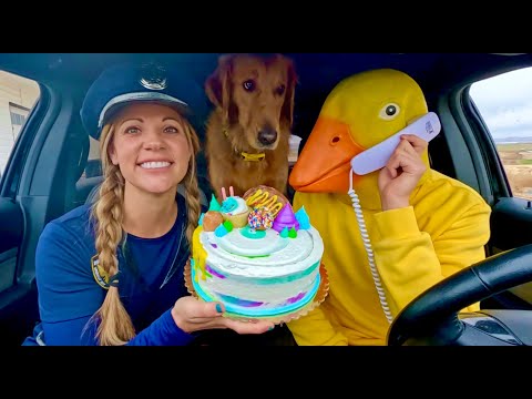 Rubber Ducky Steals Puppy From Police in Car Ride Chase!