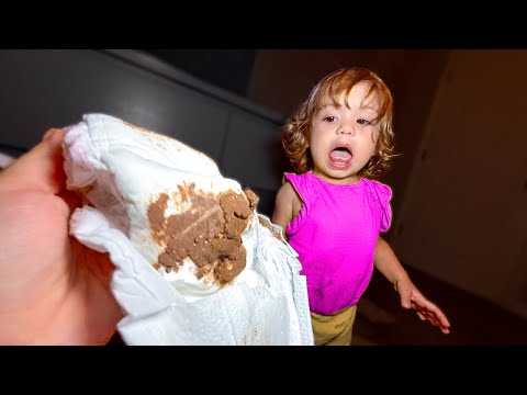 MINHA FILHA COMEU a FRALDA SUJA! O CACHORRO VAI TER QUE IR EMBORA DEPOIS DISSO... Pai Também Vloga