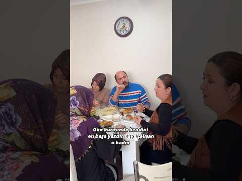 Gün kurasında kendini en başa yazdırmaya çalışan o kadın - Oğuzhan Alpdoğan