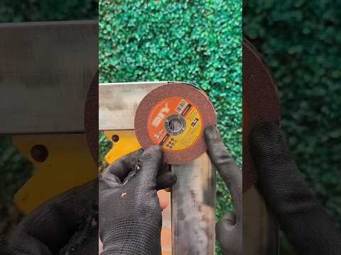 Efficient metal bending forming tricks. #metalwork #cuttingskills #tipsandtricks